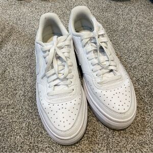 Nike Women's Court Vision Alta LTR Sneakers Size 9 White EUC